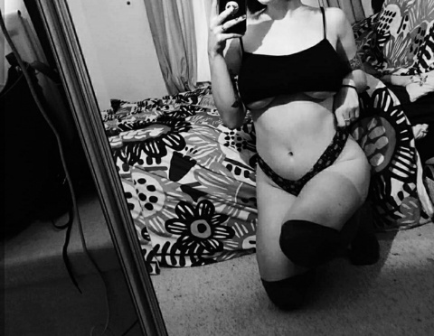 🍒 Tattooed busty bxby 🍒